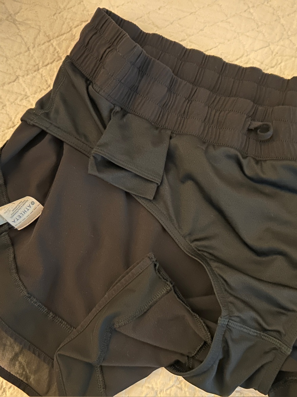 Athleta Mesh Racer Run Short 4” - Picture 5 of 5